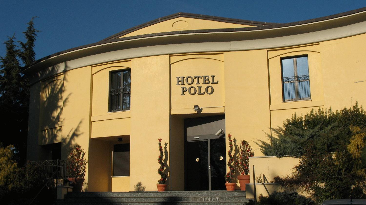Polo Hotel Usmate Velate Extérieur photo
